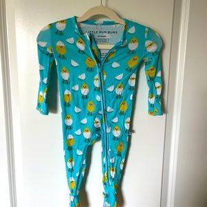 Little bum bums footies